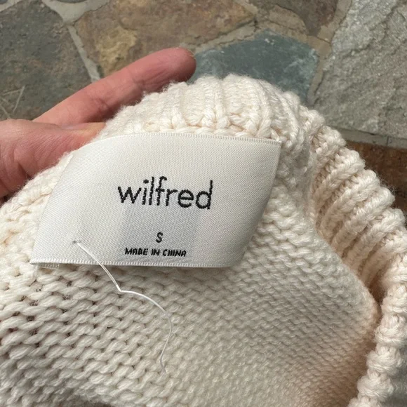 Aritzia Wilfred Rosemary Crewneck merino wool super soft sweater - Picture 9 of 17